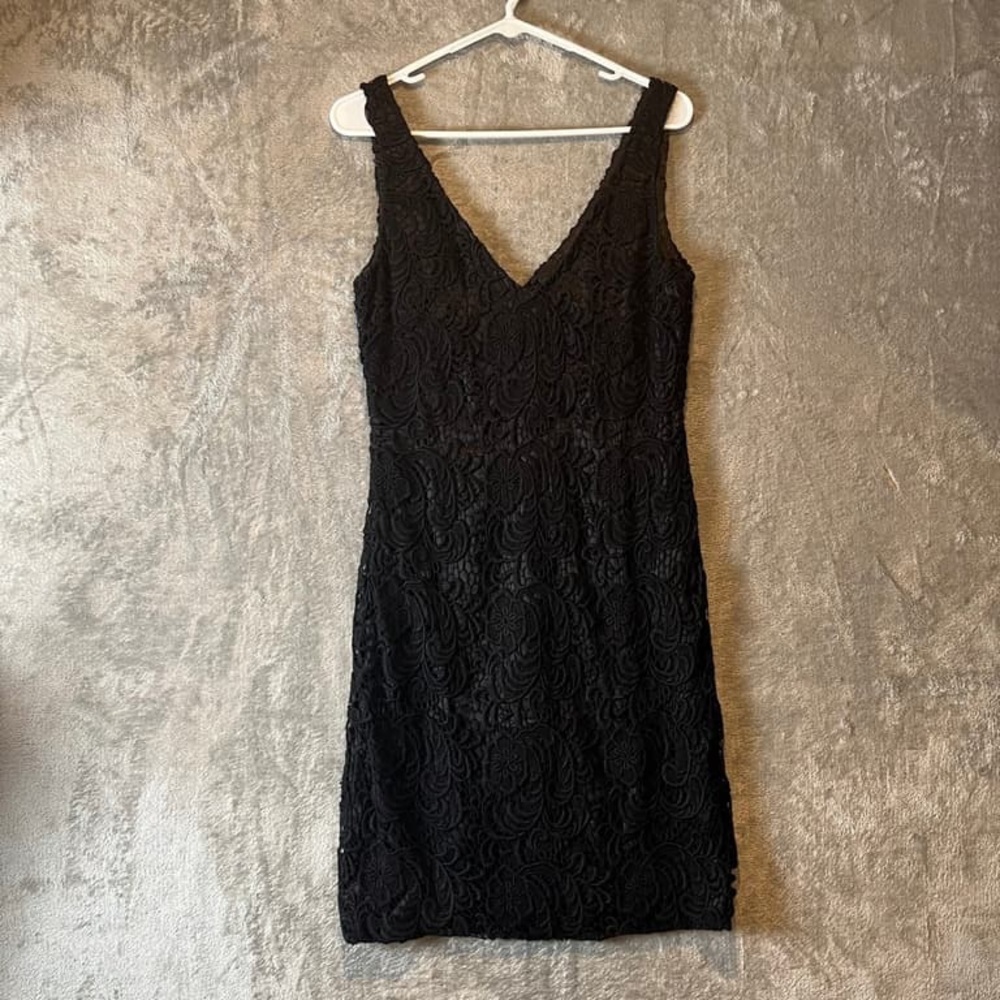 Elegant Black Lace Dress